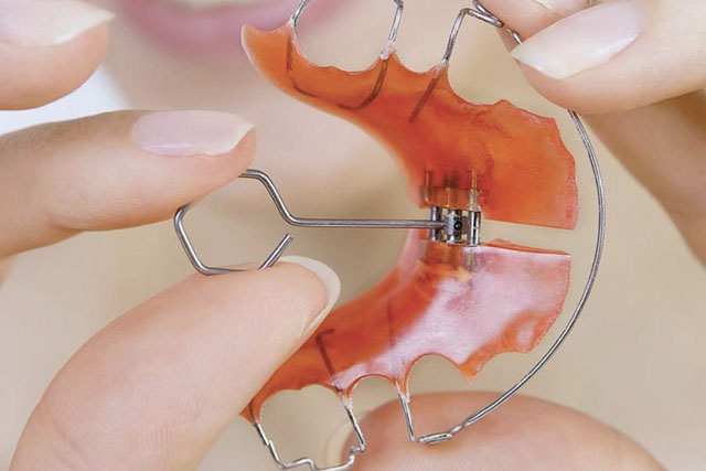 Biomateriales y Técnicas de Operatoria en Odontopediatría – FULL DAY